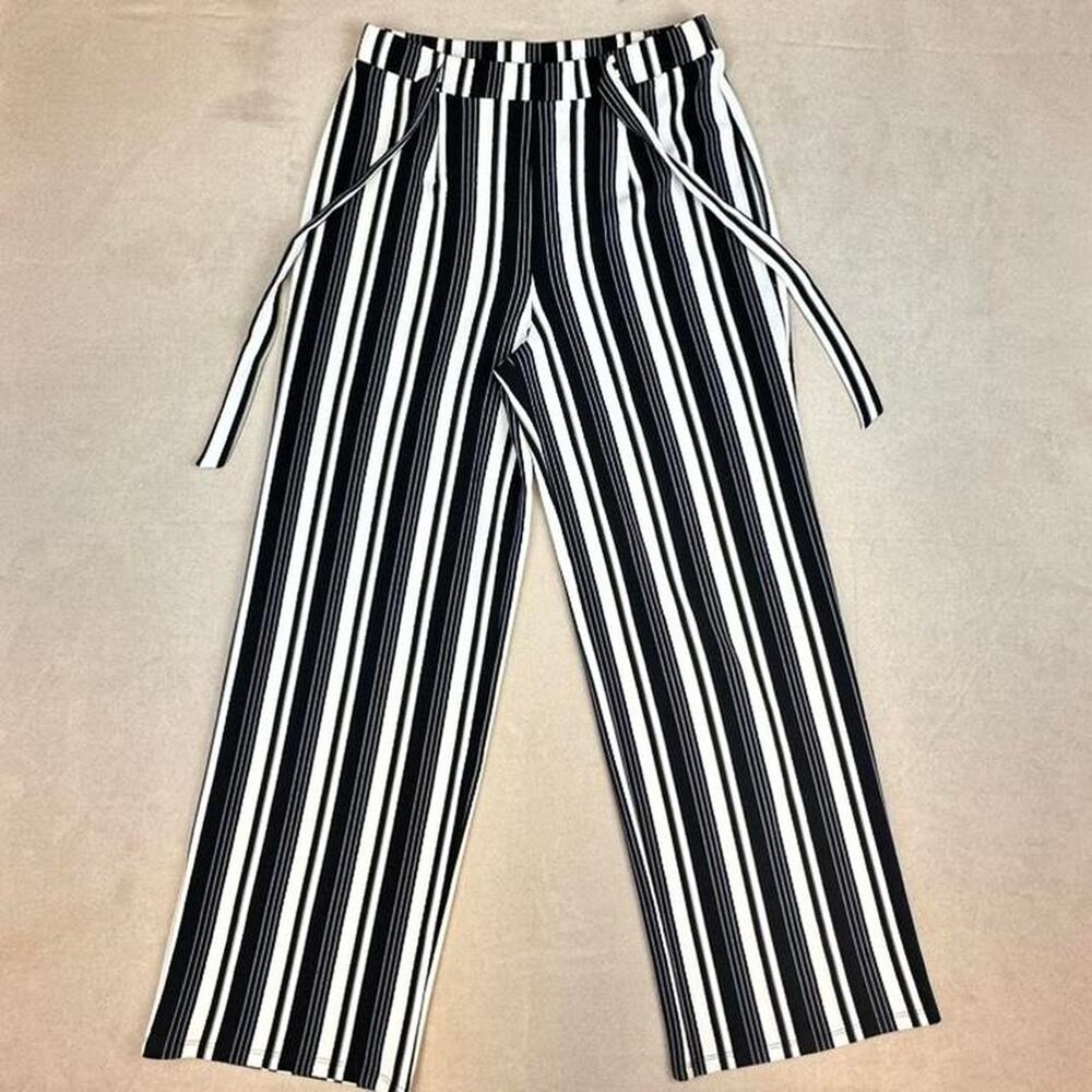 Cato women’s Black & White Striped Wide-Leg pants size M sku123-LRS